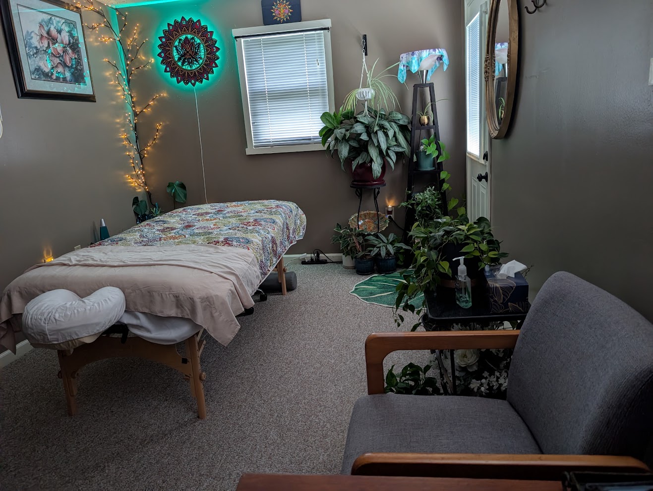 Warm, inviting treatment room at Appalachia Wellness
